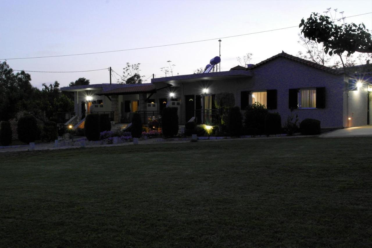 Voulas Apartments Stoúpa Exterior foto