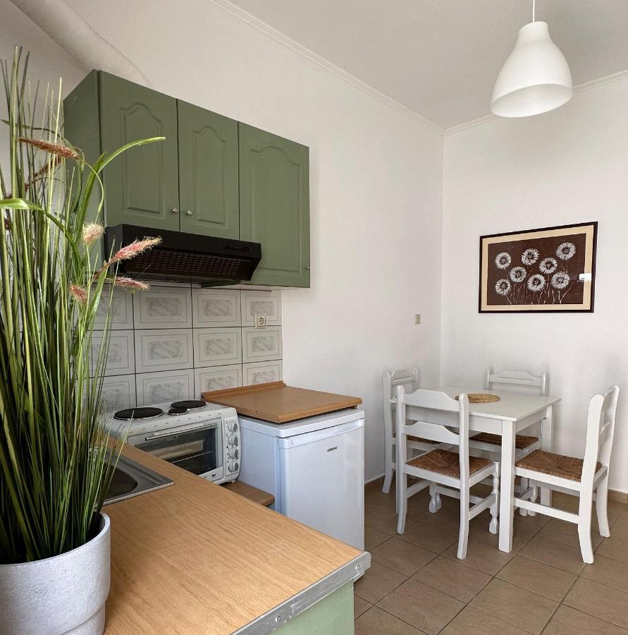 Voulas Apartments Stoúpa Habitación foto