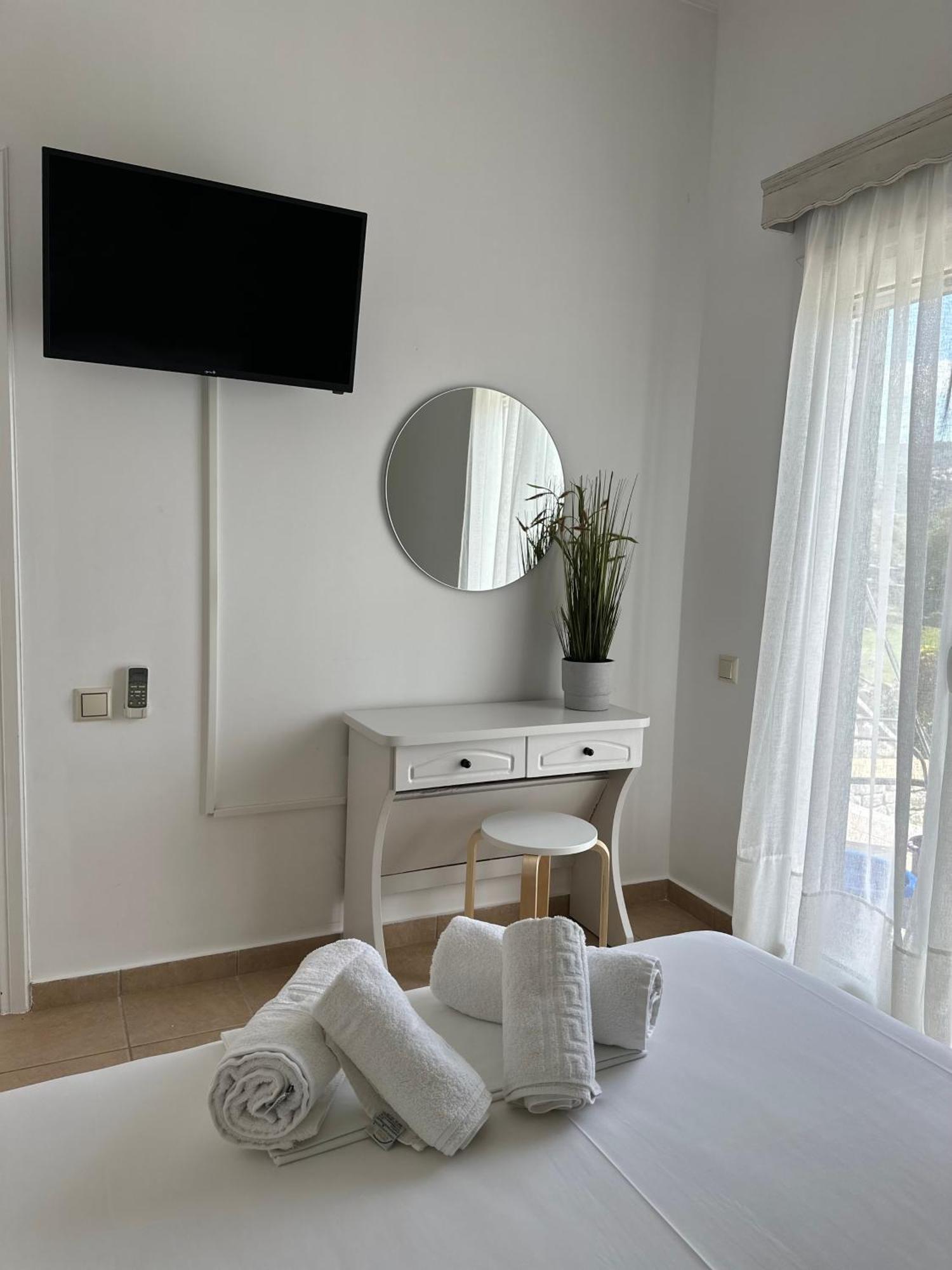 Voulas Apartments Stoúpa Habitación foto