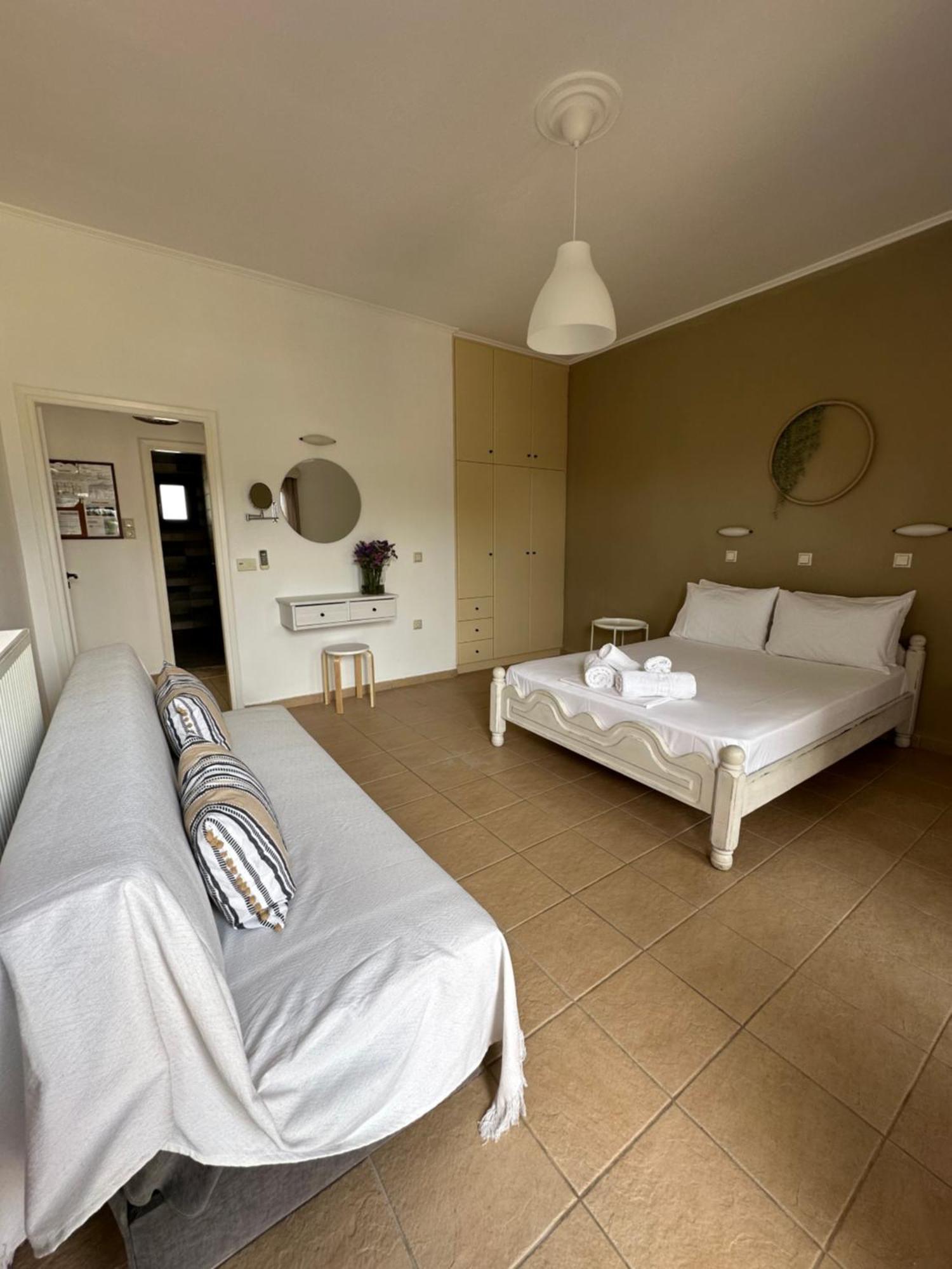 Voulas Apartments Stoúpa Habitación foto