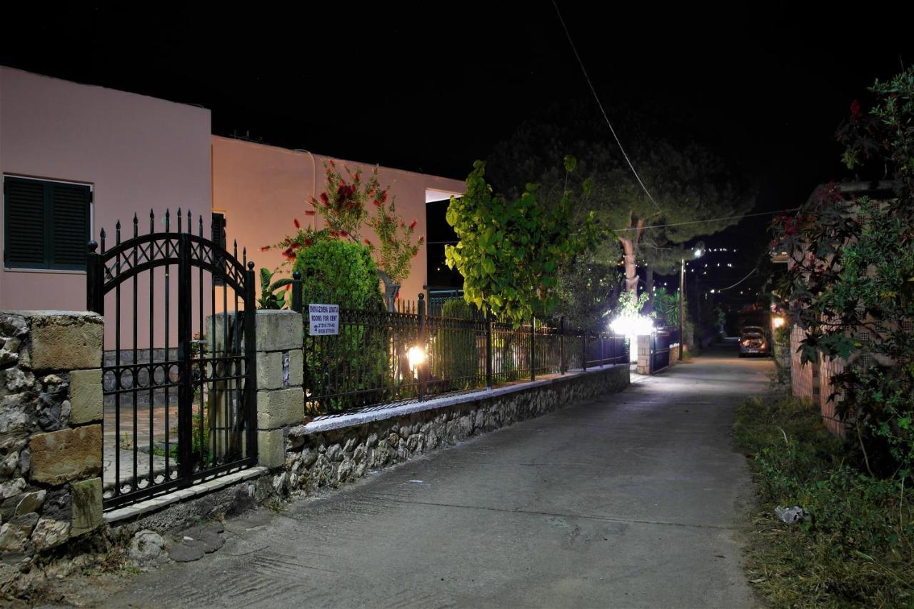 Voulas Apartments Stoúpa Exterior foto